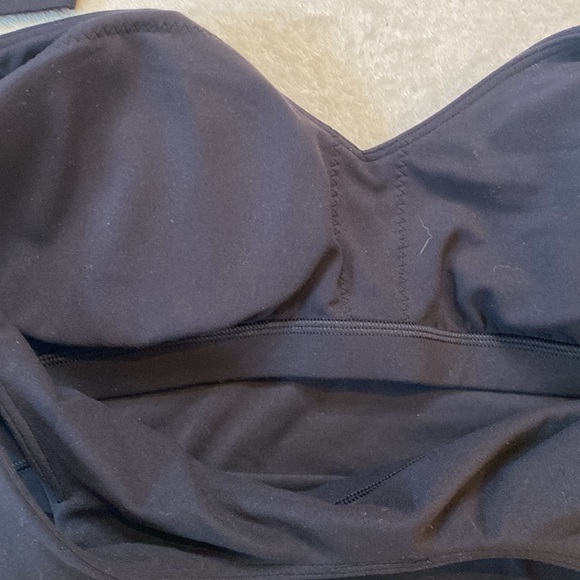 Lululemon Align V-Neck Bra black side 8 EUC - Picture 7 of 14